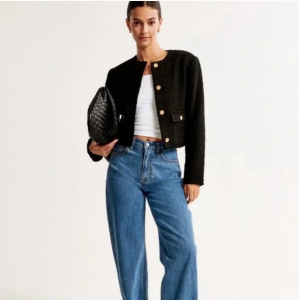 Abercrombie & Fitch Cropped Black Blazer with Gold Buttons